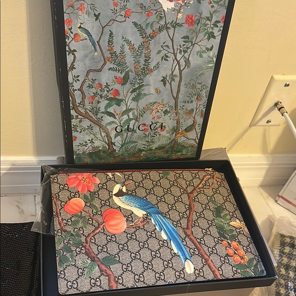 Gucci Decorative Box with Floral and Bird Design - Picture 5 of 5